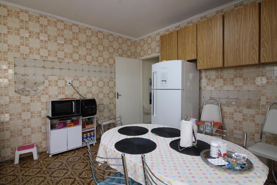 Cozinha de casa à venda com 2 quartos, 130m² em Parque Maria Luiza, São Paulo
