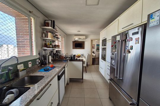 Cozinha de apartamento à venda com 4 quartos, 400m² em Paraíso, São Paulo