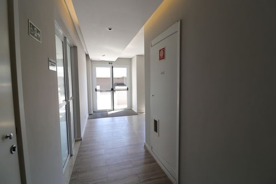 Hall de entrada de apartamento à venda com 2 quartos, 49m² em Socorro, São Paulo