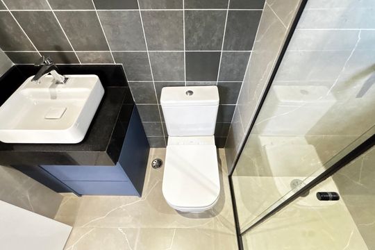 Banheiro da Suíte de apartamento para alugar com 1 quarto, 42m² em Jardim, Santo André