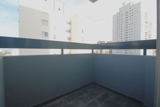 Sala de apartamento para alugar com 3 quartos, 75m² em Vila Sofia, São Paulo