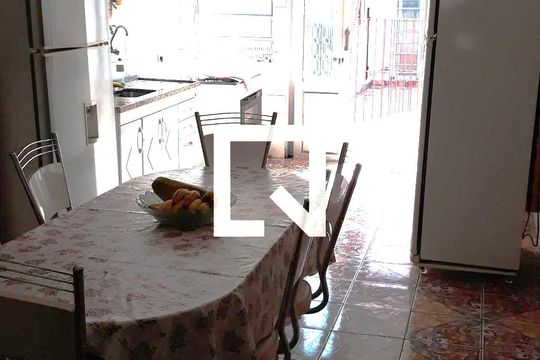 Cozinha de casa para alugar com 2 quartos, 111m² em Parque Fernanda, São Paulo