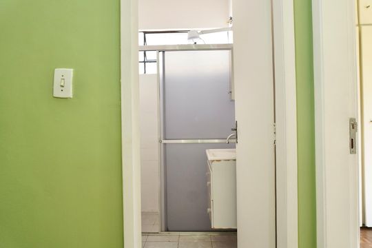Banheiro Social de apartamento para alugar com 2 quartos, 75m² em Coração Eucarístico, Belo Horizonte