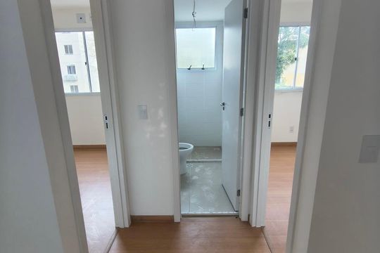 Banheiro de apartamento à venda com 2 quartos, 50m² em Recreio, Rio de Janeiro
