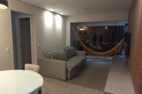 Sala de casa à venda com 2 quartos, 73m² em Empresarial 18 do Forte, Barueri