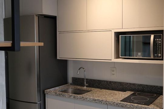 Cozinha de apartamento à venda com 1 quarto, 25m² em Pinheiros, São Paulo