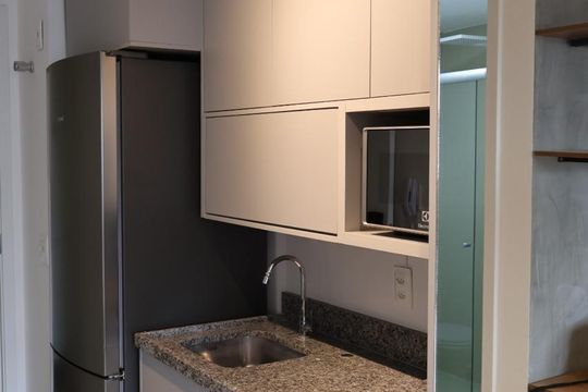 Cozinha de apartamento à venda com 1 quarto, 25m² em Pinheiros, São Paulo