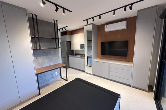 Sala/Quarto de apartamento à venda com 1 quarto, 25m² em Pinheiros, São Paulo