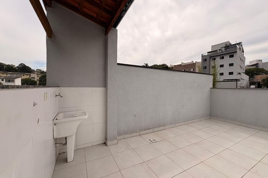 Lavanderia de apartamento à venda com 2 quartos, 94m² em Vila Guiomar, Santo André