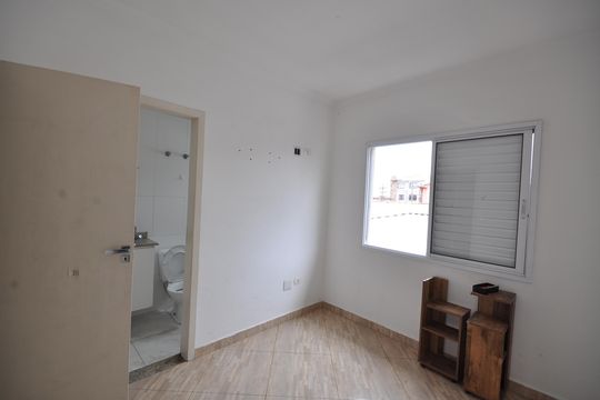 Suíte 1 de casa de condomínio para alugar com 2 quartos, 70m² em Vila Ede, São Paulo