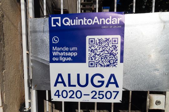 Placa de casa para alugar com 3 quartos, 180m² em Parque Santa Madalena, São Paulo
