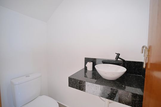 Lavabo de casa à venda com 3 quartos, 110m² em Jardim Maringa, São Paulo