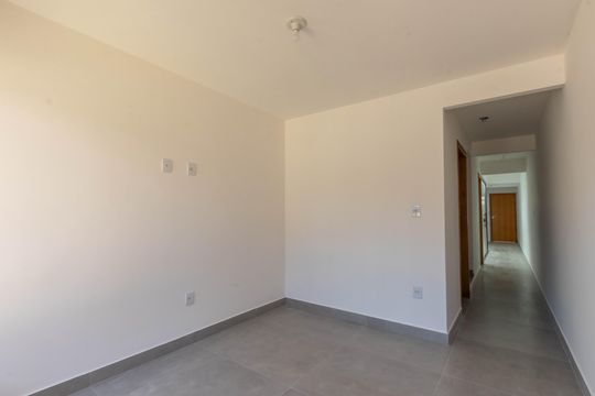 Sala de casa à venda com 3 quartos, 99m² em Parque Xangri-Lá, Contagem
