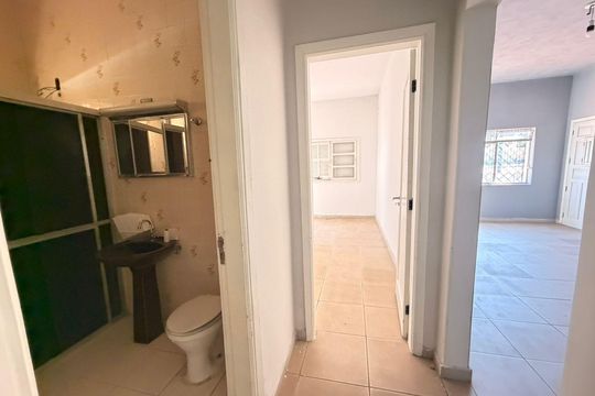 Banheiro de casa à venda com 5 quartos, 398m² em Jardim Novo Campos Eliseos, Campinas