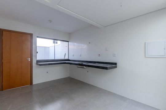Cozinha de casa à venda com 3 quartos, 99m² em Parque Xangri-Lá, Contagem