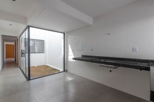Cozinha de casa à venda com 3 quartos, 99m² em Parque Xangri-Lá, Contagem