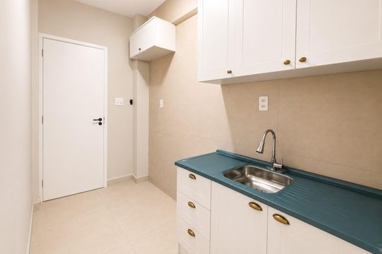 Cozinha de apartamento à venda com 1 quarto, 45m² em Bela Vista, São Paulo