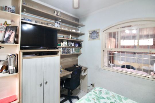 Quarto 2 de casa à venda com 2 quartos, 71m² em Parque Boturussu, São Paulo