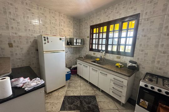 Cozinha de casa para alugar com 3 quartos, 160m² em Parque Prainha, São Vicente
