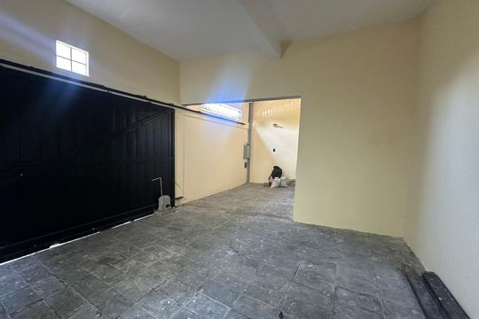 Garagem de casa para alugar com 3 quartos, 160m² em Parque Prainha, São Vicente