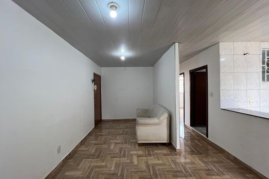 Sala de apartamento para alugar com 2 quartos, 70m² em Milanez, Contagem