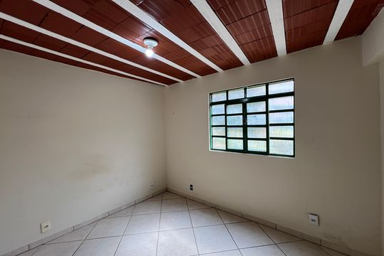 Quarto 1 de kitnet/studio para alugar com 1 quarto, 45m² em Milanez, Contagem