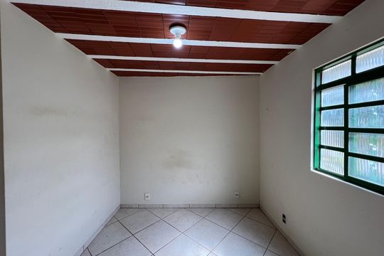 Quarto 1 de kitnet/studio para alugar com 1 quarto, 45m² em Milanez, Contagem