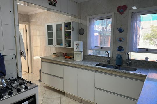 Cozinha de casa de condomínio à venda com 2 quartos, 342m² em Colinas da Anhanguera, Santana de Parnaíba