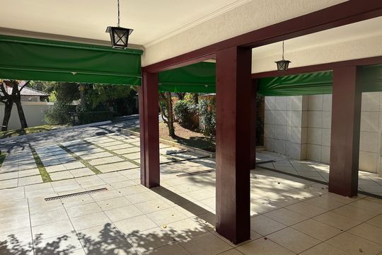 Garagem de casa de condomínio à venda com 2 quartos, 342m² em Colinas da Anhanguera, Santana de Parnaíba