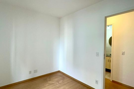 Quarto de apartamento para alugar com 2 quartos, 60m² em Sumaré, São Paulo
