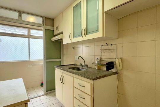 Cozinha de apartamento para alugar com 2 quartos, 60m² em Sumaré, São Paulo