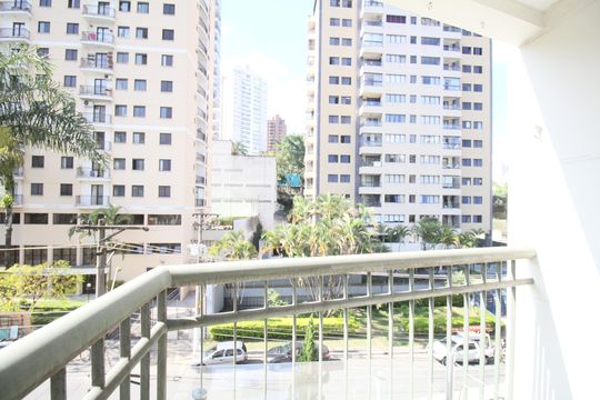 varanda  de kitnet/studio para alugar com 1 quarto, 32m² em Parque Fernanda, São Paulo