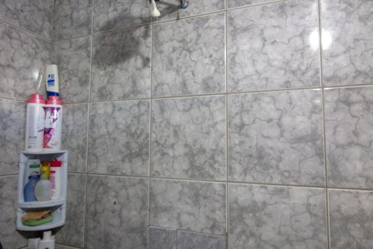 Banheiro da suíte de casa à venda com 5 quartos, 250m² em Setor M-norte, Brasília
