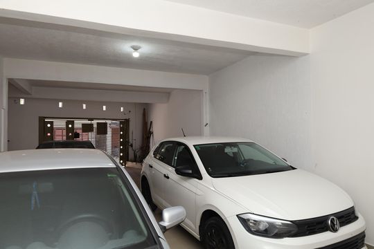 Garagem de casa à venda com 2 quartos, 160m² em Cidade Antônio Estêvão de Carvalho, São Paulo
