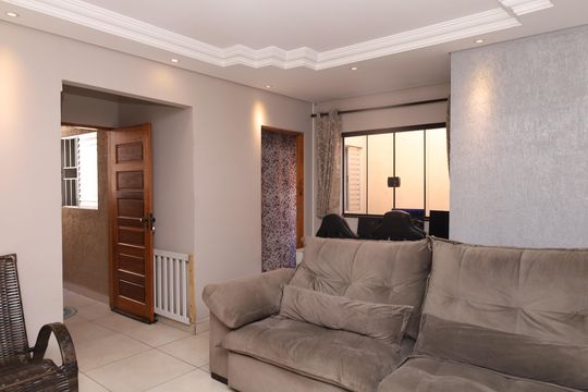 Sala de casa à venda com 2 quartos, 160m² em Cidade Antônio Estêvão de Carvalho, São Paulo
