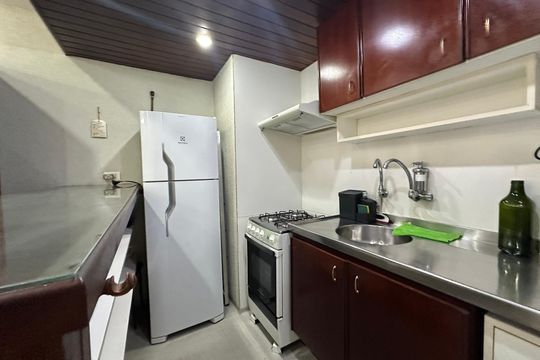 Banheiro de apartamento para alugar com 1 quarto, 61m² em Alphaville Industrial, Barueri