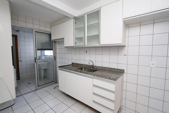Cozinha de apartamento para alugar com 3 quartos, 86m² em Vila Paris, Belo Horizonte
