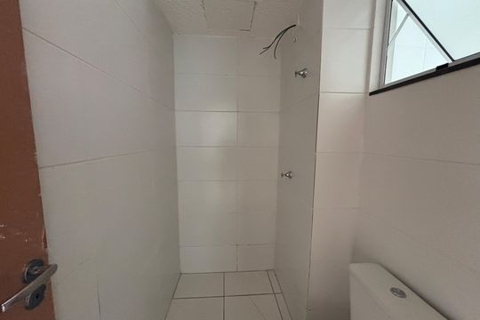 Banheiro de apartamento para alugar com 2 quartos, 56m² em Granja Viana, Cotia