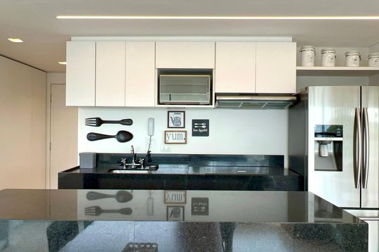 Cozinha de apartamento à venda com 1 quarto, 78m² em Jardim Paulista, São Paulo