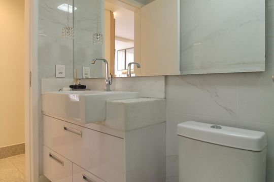 Banheiro Social de apartamento à venda com 3 quartos, 69m² em Jardim Guanabara, Belo Horizonte