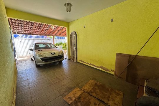 Casa à venda com 4 quartos, 197m² em Qr 404, Brasília