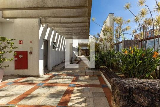 Área externa de apartamento à venda com 2 quartos, 53m² em Vila Nova Conceição, São Paulo