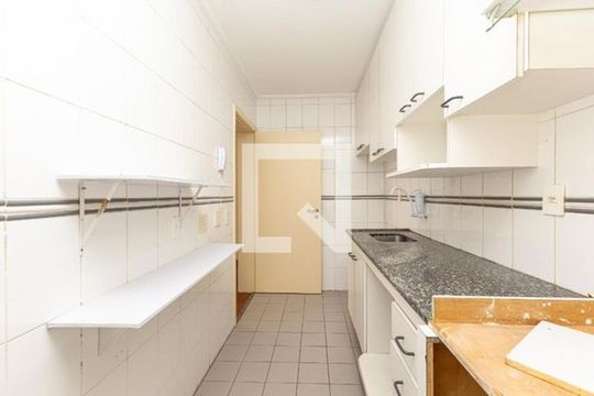 Cozinha de apartamento à venda com 2 quartos, 53m² em Vila Nova Conceição, São Paulo