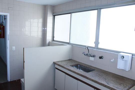 Apartamento à venda com 3 quartos, 166m² em Santa Cecilia, São Paulo