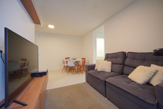 Sala de apartamento para alugar com 2 quartos, 70m² em Saco Grande, Florianópolis