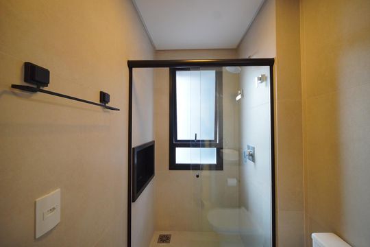 Banheiro da Suíte de apartamento para alugar com 2 quartos, 70m² em Saco Grande, Florianópolis