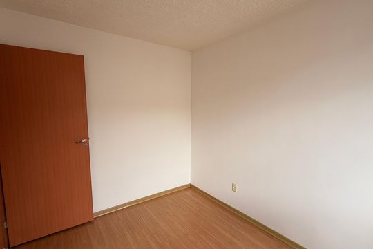 Quarto 2 de apartamento para alugar com 2 quartos, 43m² em Jardim Imperial, Aparecida de Goiânia, Aparecida de Goiânia