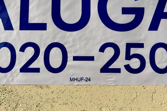 Placa 08/08 MHUF-24 de apartamento para alugar com 2 quartos, 106m² em Lagoa da Conceição, Florianópolis