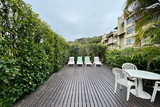 Área comum de casa de condomínio para alugar com 3 quartos, 52m² em Canto da Lagoa, Florianópolis