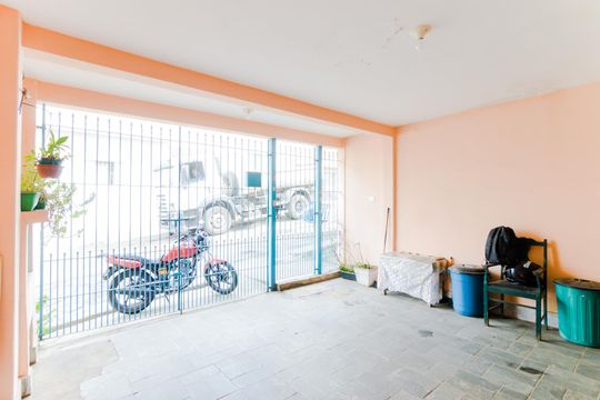 Garagem de casa à venda com 4 quartos, 140m² em Jardim Monte Carmelo, Guarulhos